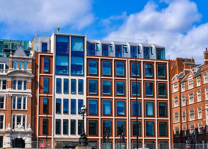 London building 10