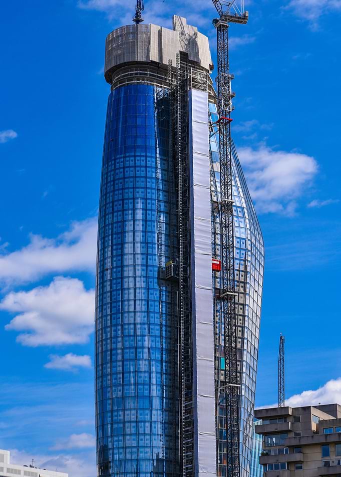 London Highriser in Summer