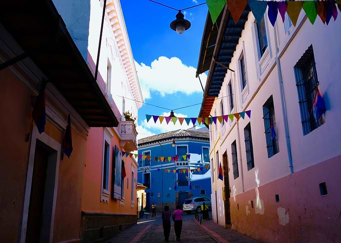 STROLL