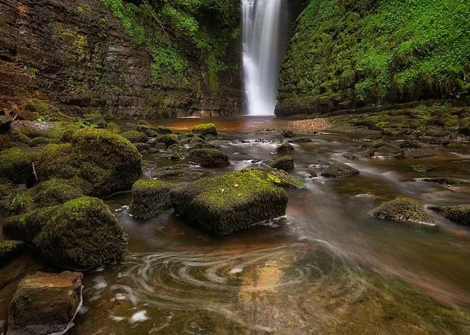 Sgwd Einion Gam waterfall