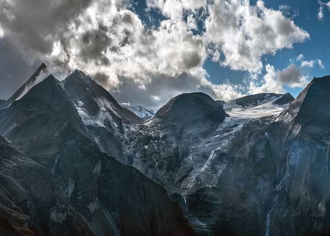 Pretty Alp mountains
