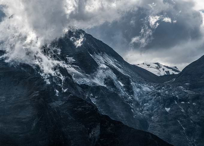Snowy moutains in Austria