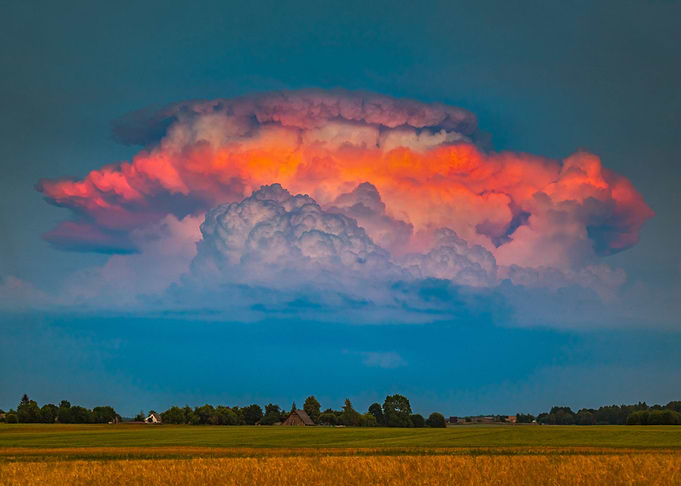 Atomic cloud