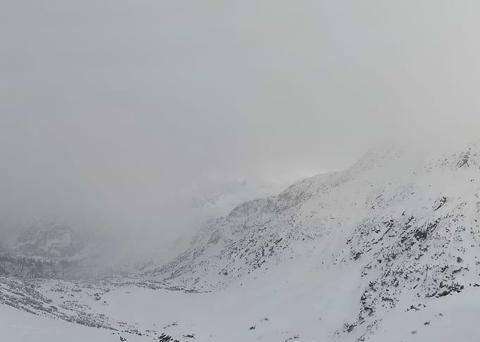 foogy mountains
