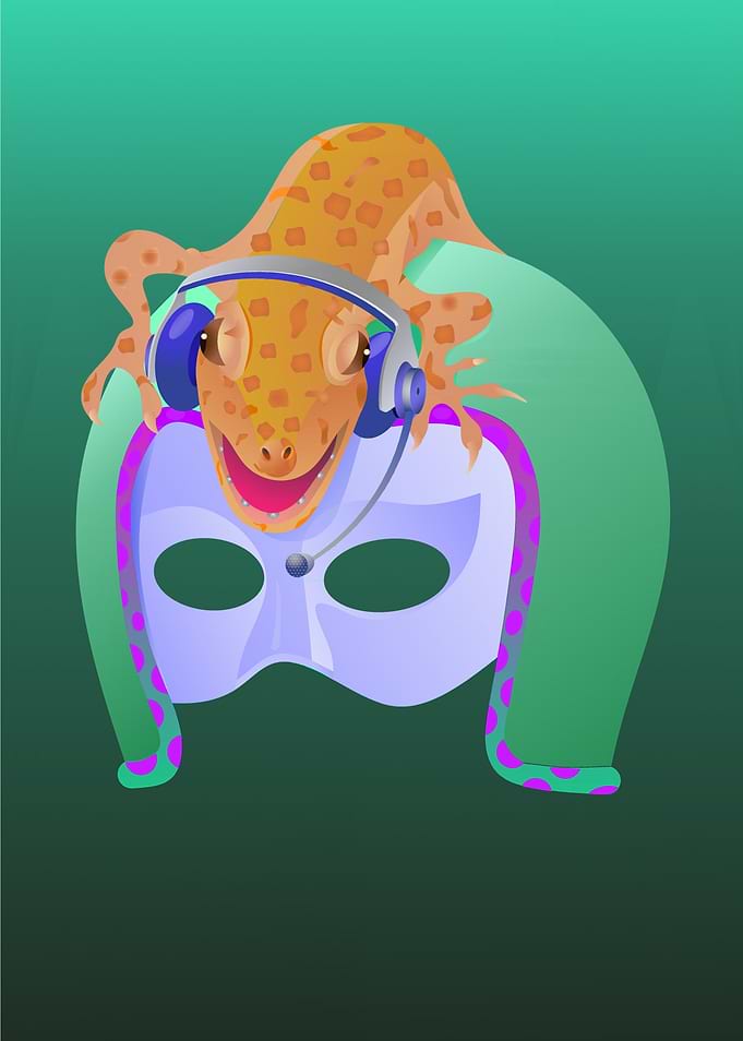 Earphone gecko day jun19