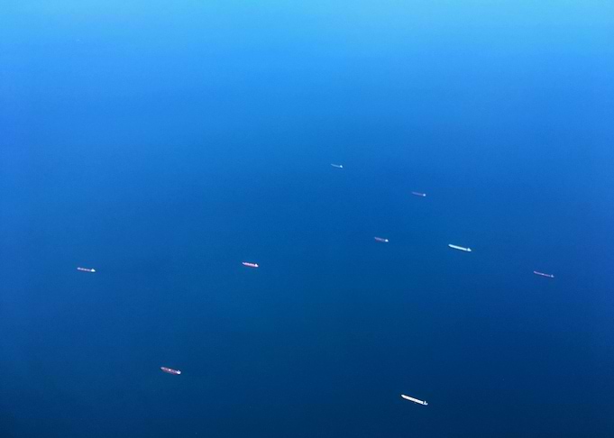 SHIPS