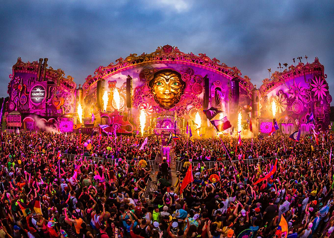 Tomorrowland Mainstage 14