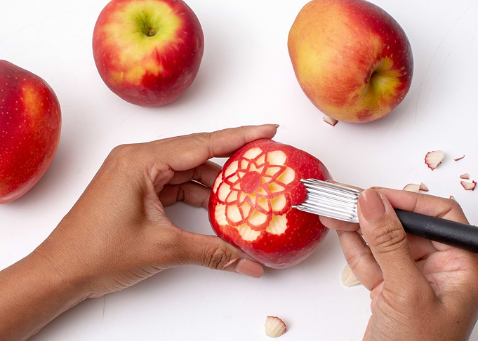 apple carving Apfel schni