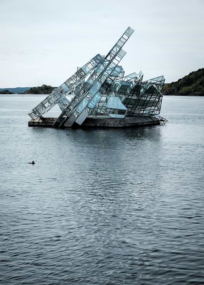 She Lies Sculpture Oslo