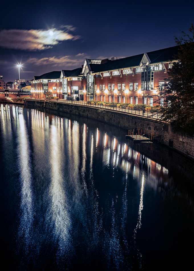 Aire At Night