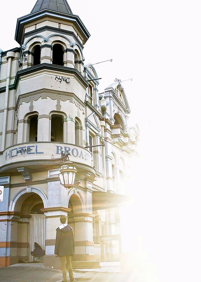 HOTEL BRIGHT