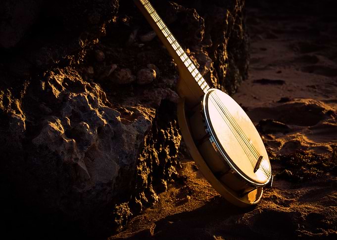 Worm sun on Banjo