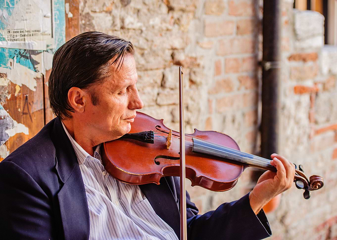 Violin Player