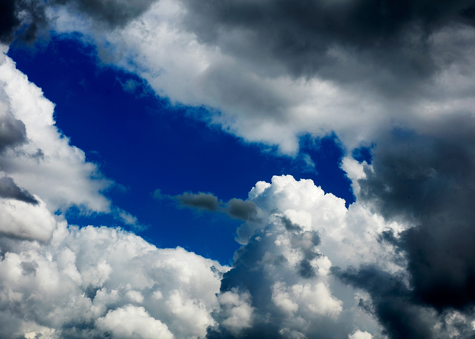 Summer blue skyscape print