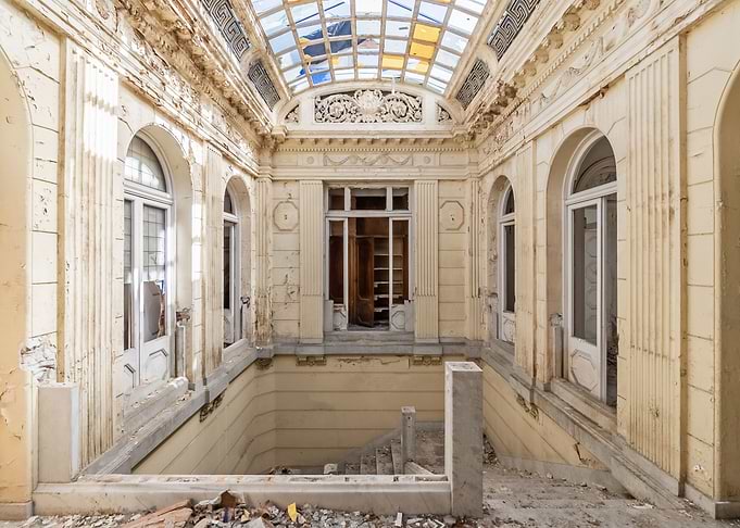 Ruined Mansion