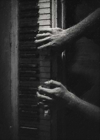 Old Piano Play