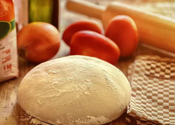 Preparing Pizza