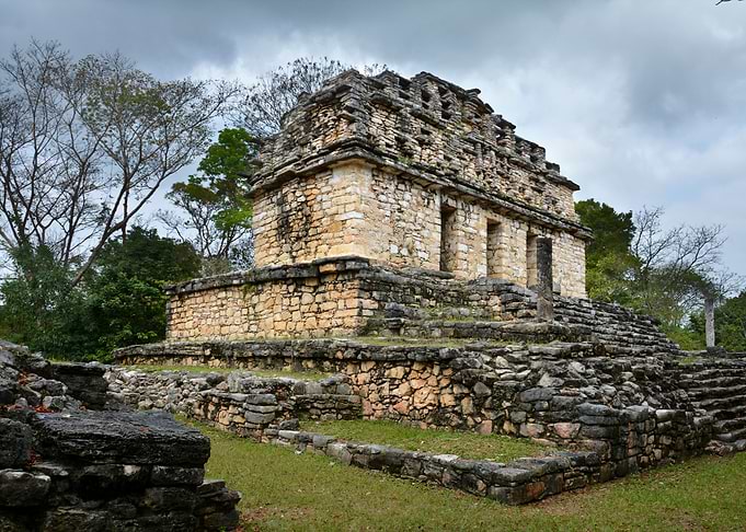 mayan temple mexico