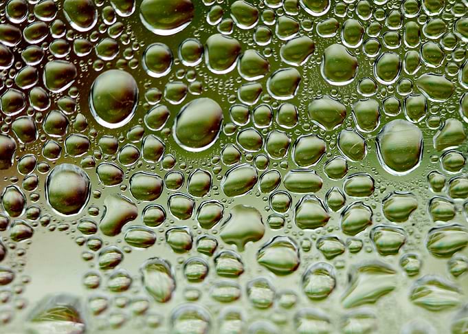 Water drops Canon Eos 5DS