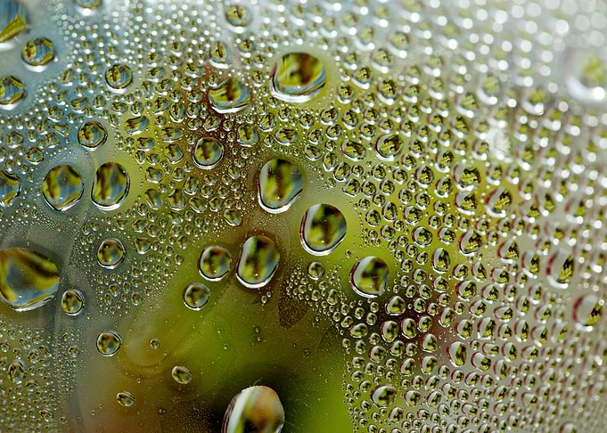 Water drops Canon Eos 5DS