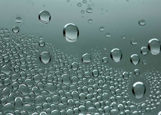 Water drops Canon Eos 5DS