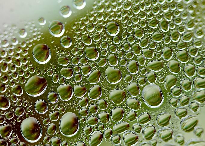 Water drops Canon Eos 5DS