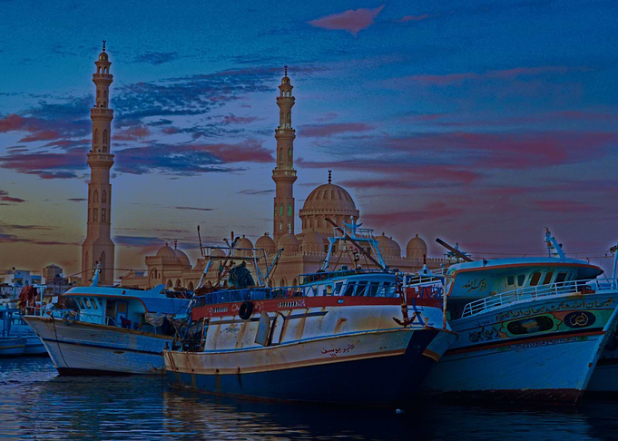 boats carry mosque