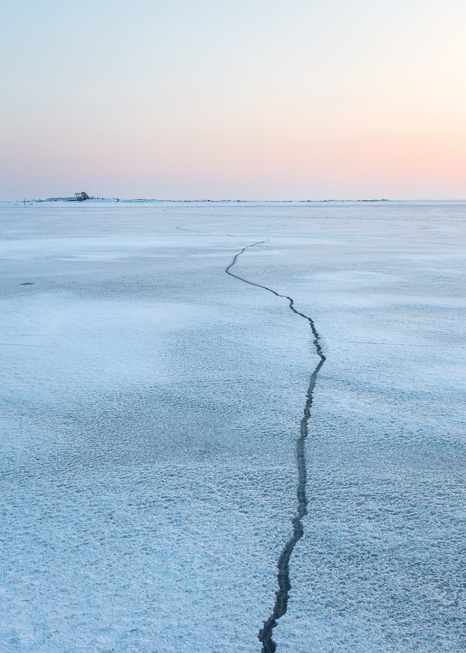 Cracked ice