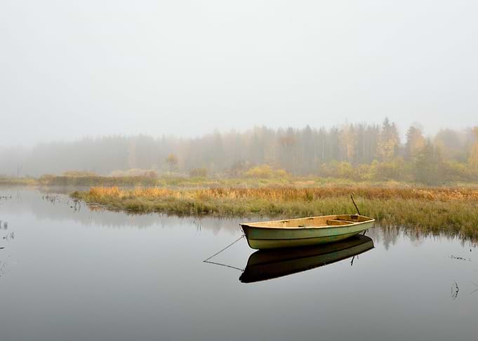 River And A Boat Scene Dur
