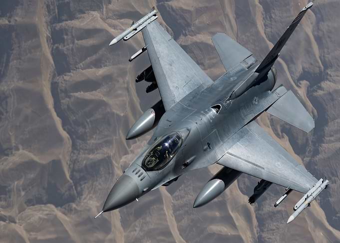 F16 Fighting Falcon