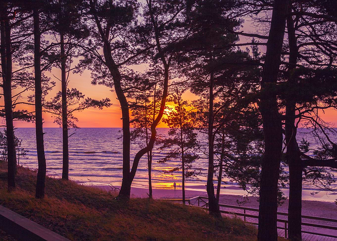 Beautiful Sunset Over Sea