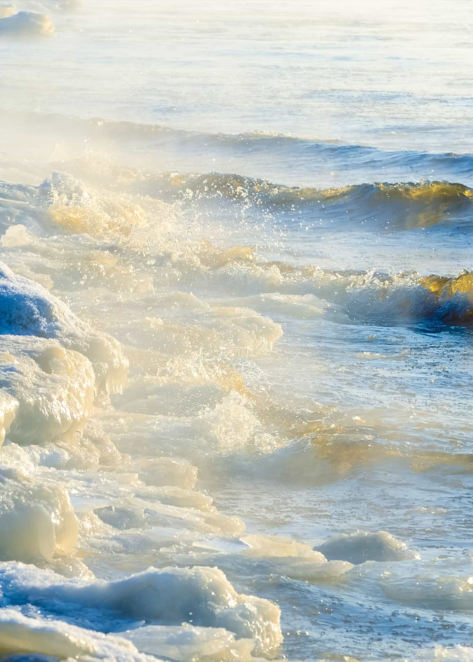 Frozen Sea View Waves Hitt