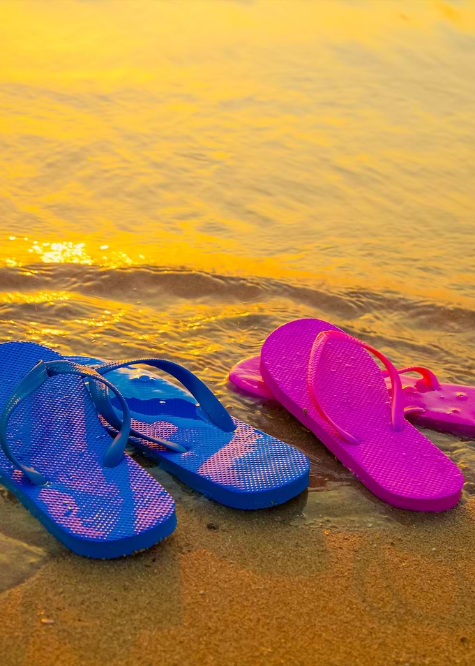 Romantic Beach Scene Femal