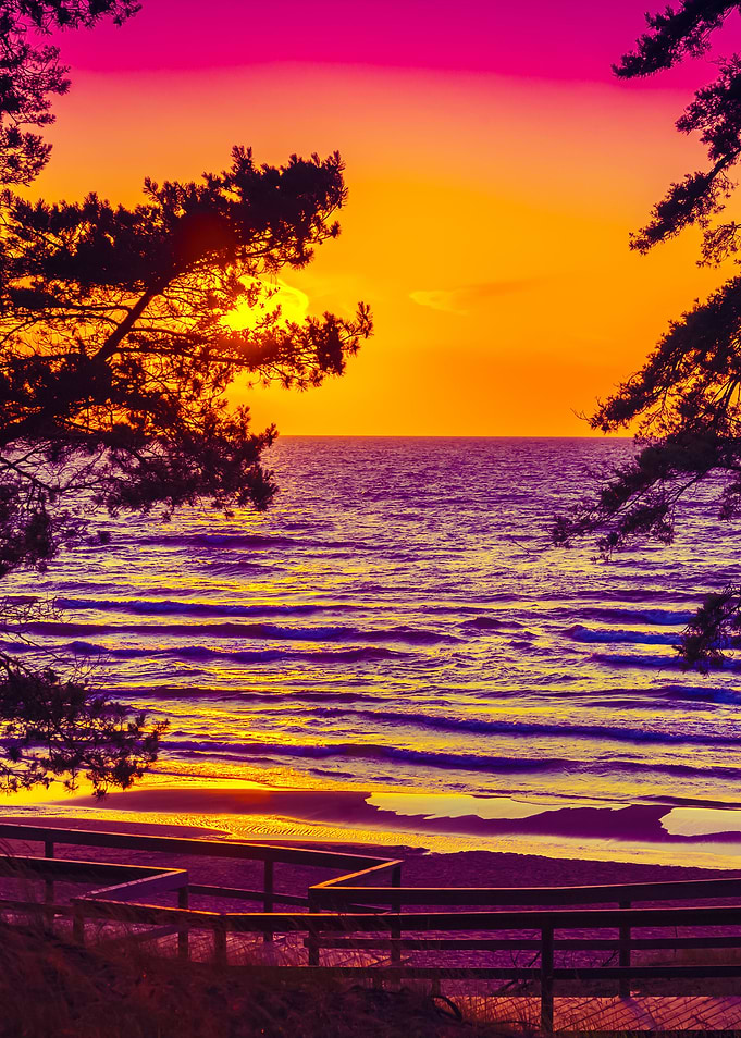 Beautiful Sunset Over Sea