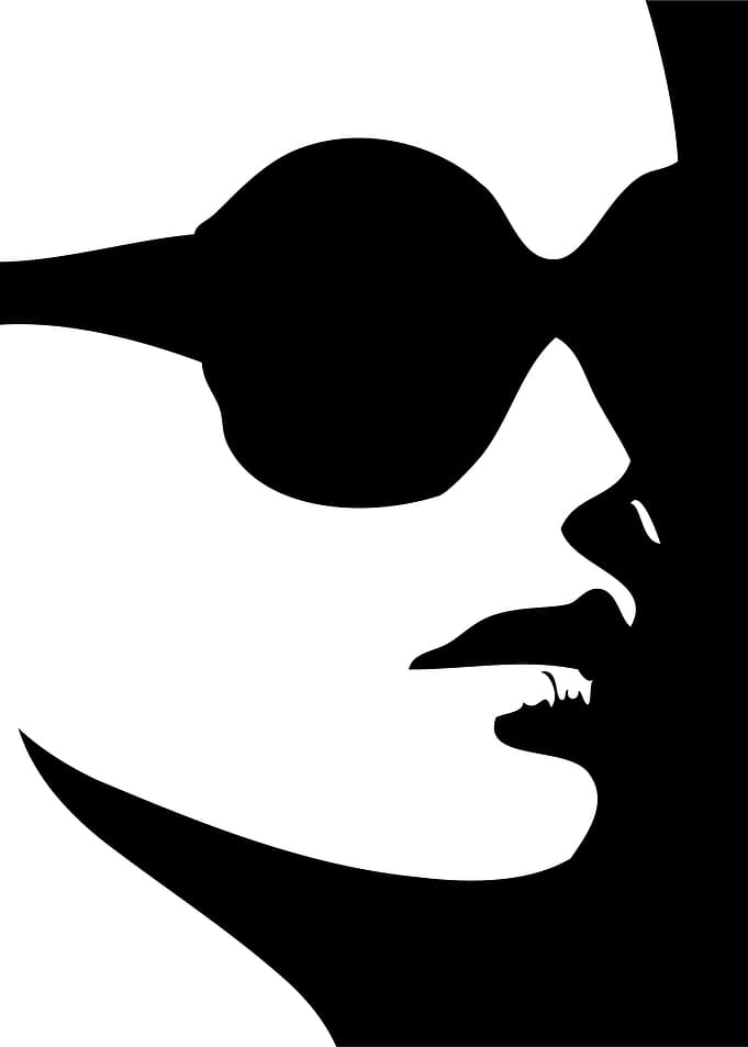 Woman in trendy eyewear