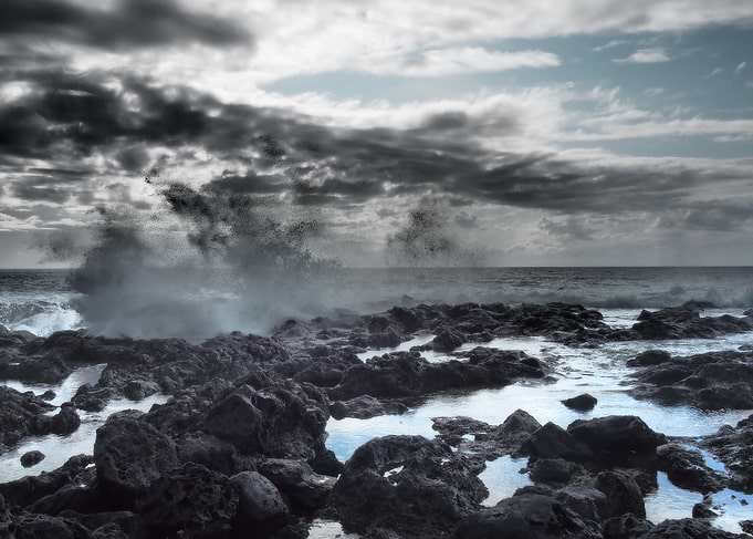 Waves sky