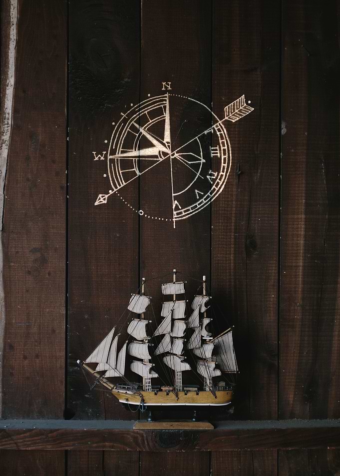 compass ship