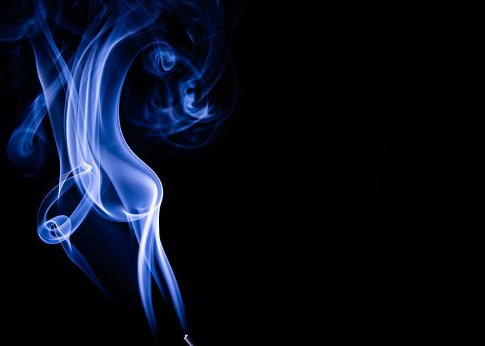Smoke pitcher