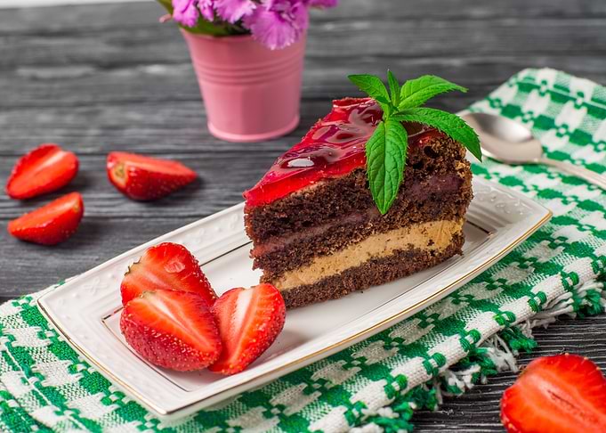Strawberry cake