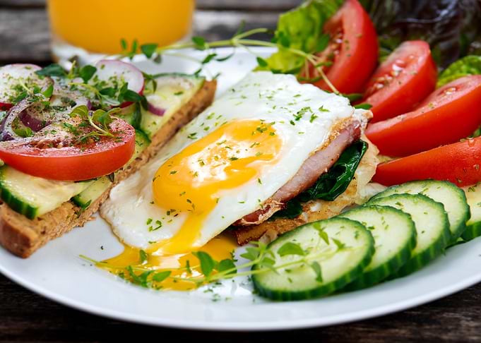Eggs with bacon