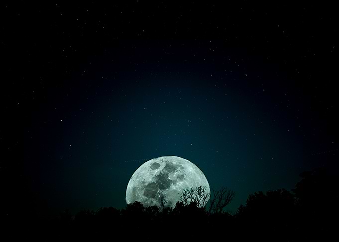 Rising Moon