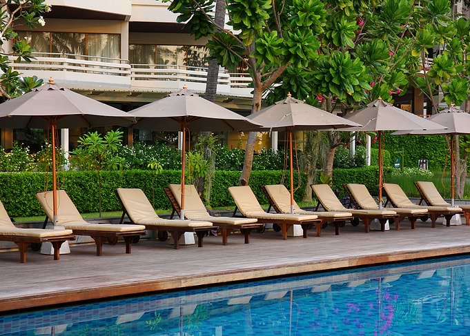 pool bed