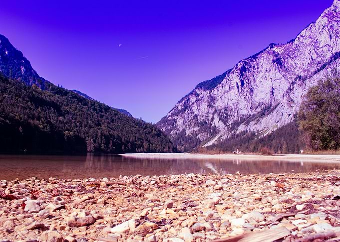 Mountain lake