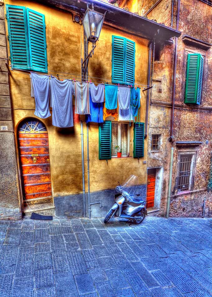 Washday in Siena