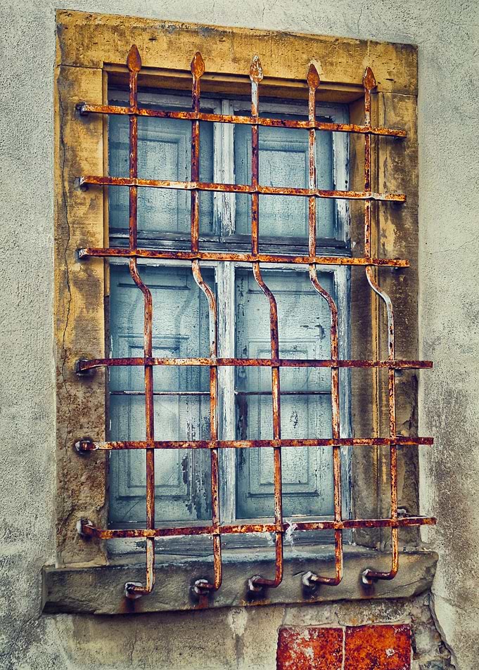 Window stronghold