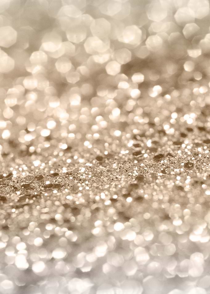 Gold Lady Glitter 2