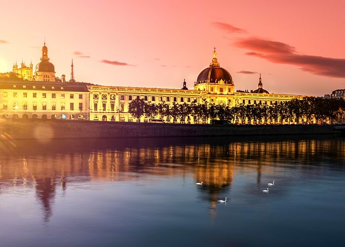 The Grand Hotel Dieu