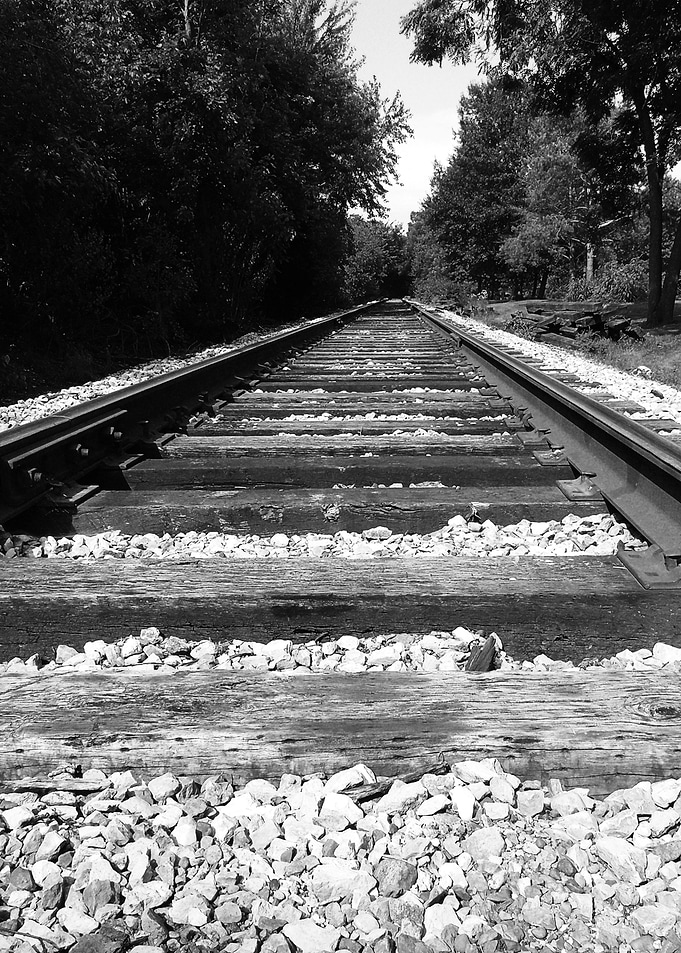 Railroad track vs 5