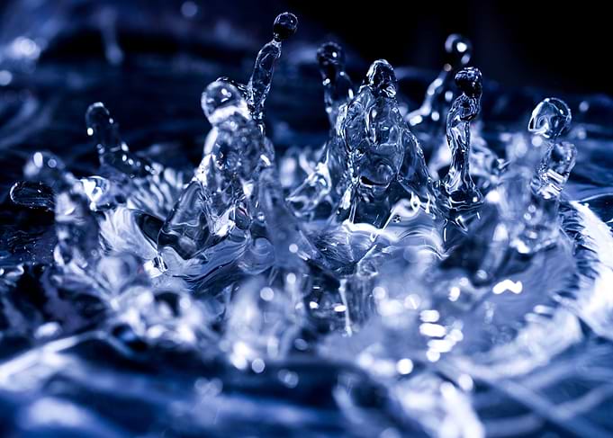 Water drops splashing