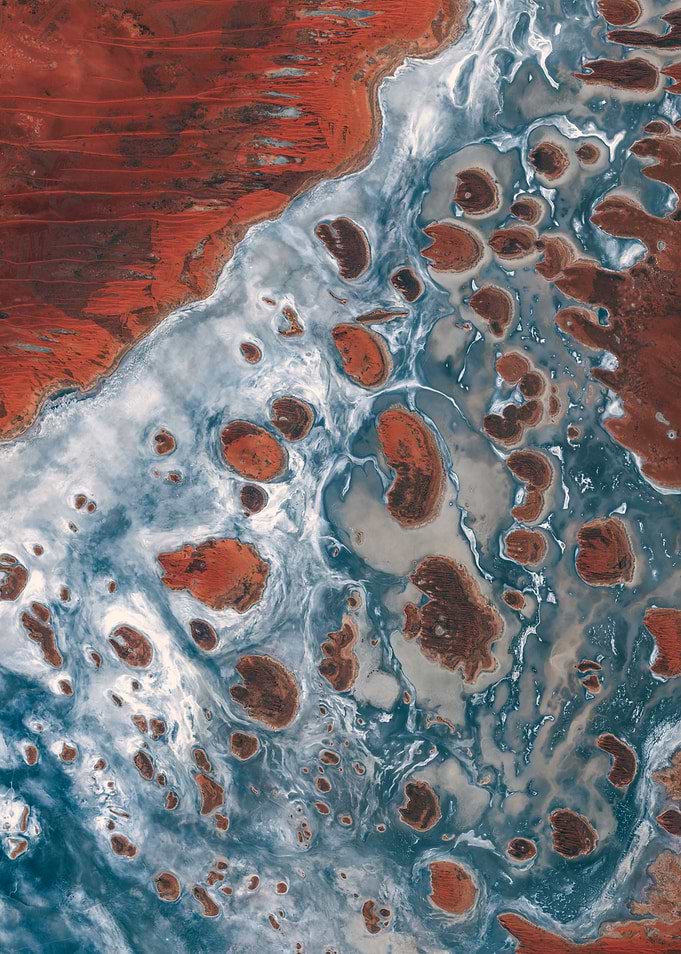 Lake Mackay Australia